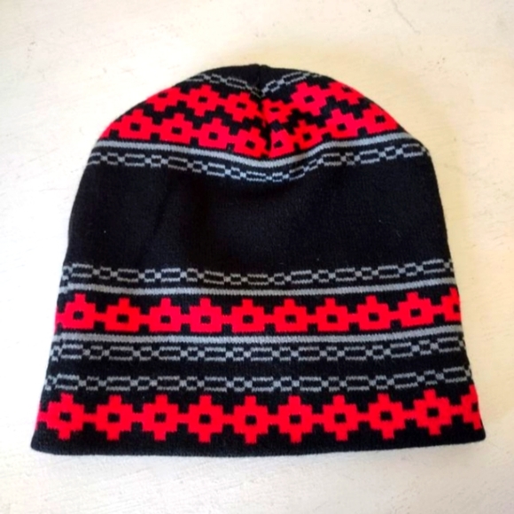 Super Mario Bros. Winter Beanie - Picture 6 of 6